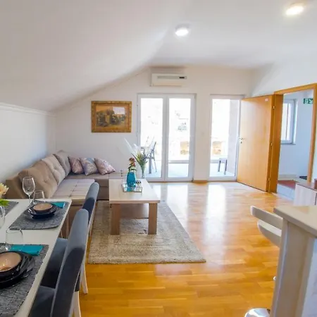 Mila شقة موستار